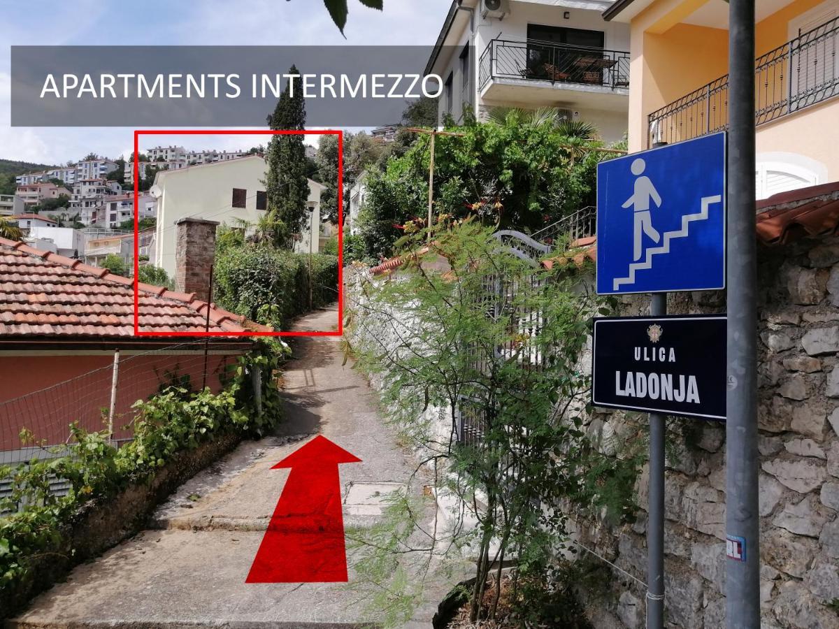 Apartment Layla - Intermezzo With Sea View In Center Of Rabac Exterior photo