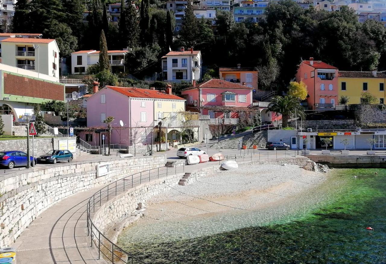 Apartment Layla - Intermezzo With Sea View In Center Of Rabac Exterior photo