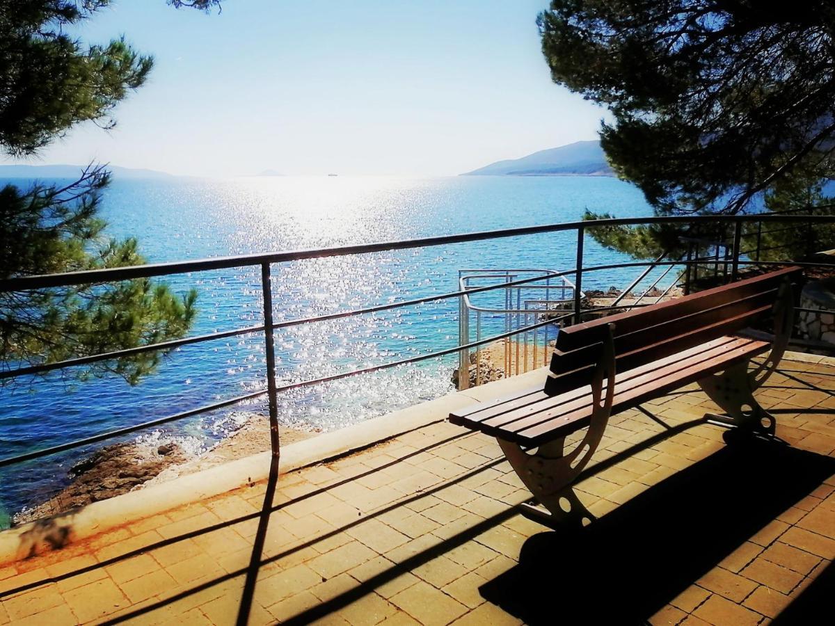 Apartment Layla - Intermezzo With Sea View In Center Of Rabac Exterior photo