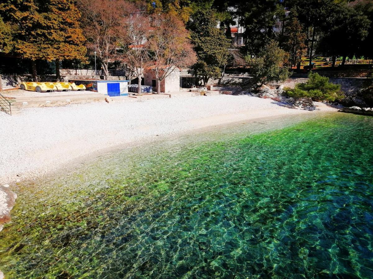Apartment Layla - Intermezzo With Sea View In Center Of Rabac Exterior photo